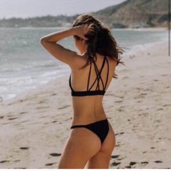 Joues De Sable X REVOLVE Swim Megan Bikini Top in Black Women's Size XS NWT - Picture 1 of 8